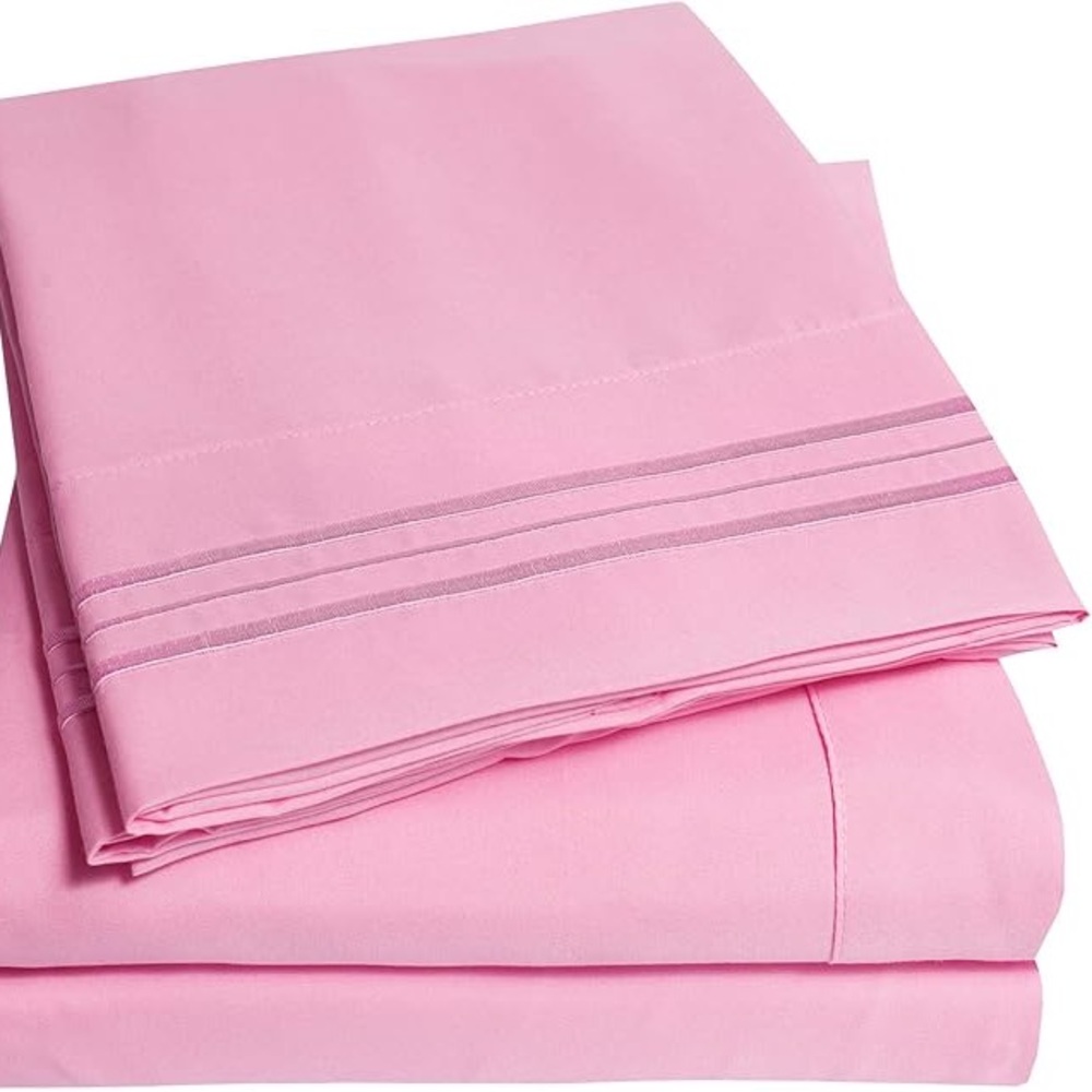 Pink Twin Sheet Set with Pretty Bow Throw Blanket (used once)